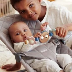 BabyBjörn Speelboog Googly Eyes Pastels -Joolz Verkoop babybj rn speelboog googly eyes pastels 2