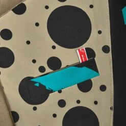 Cybex Yema Tie One Love By Karolina Kurkova -Joolz Verkoop cyb 19 y000 kk yematie pocket detail screen hd