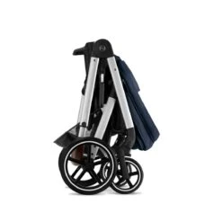 Cybex Balios S Lux Travelsystem Ocean Blue - Silver Frame 2023 Met Aton S2 29 Cybex Balios S Lux Travelsystem Ocean Blue - Silver Frame 2023 Met Aton S2 -Joolz Verkoop cybex balios s lux silver ocean blue 8 2