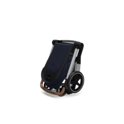 Joolz Hub+ Compleet 12 Joolz Hub+ Compleet -Joolz Verkoop joolz hub folded seat perspective classic blue 1