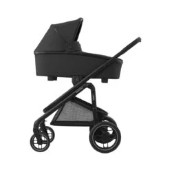 Maxi-Cosi Plaza Plus -Joolz Verkoop maxi cosi plaza plus essential black zijaanzicht